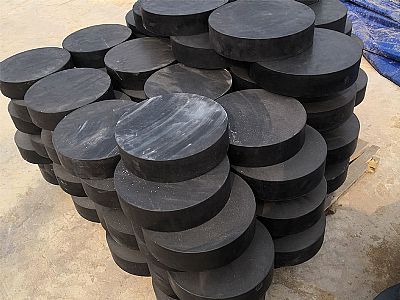 溪湖区板式橡胶支座由若干层橡胶片与薄钢板经加压硫化